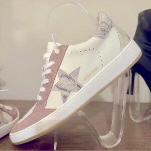 VINTAGE HAVANA sneakers CREAMY PINK SUEDE w.snakeskin⭐️s 10M GREAT like NEW.